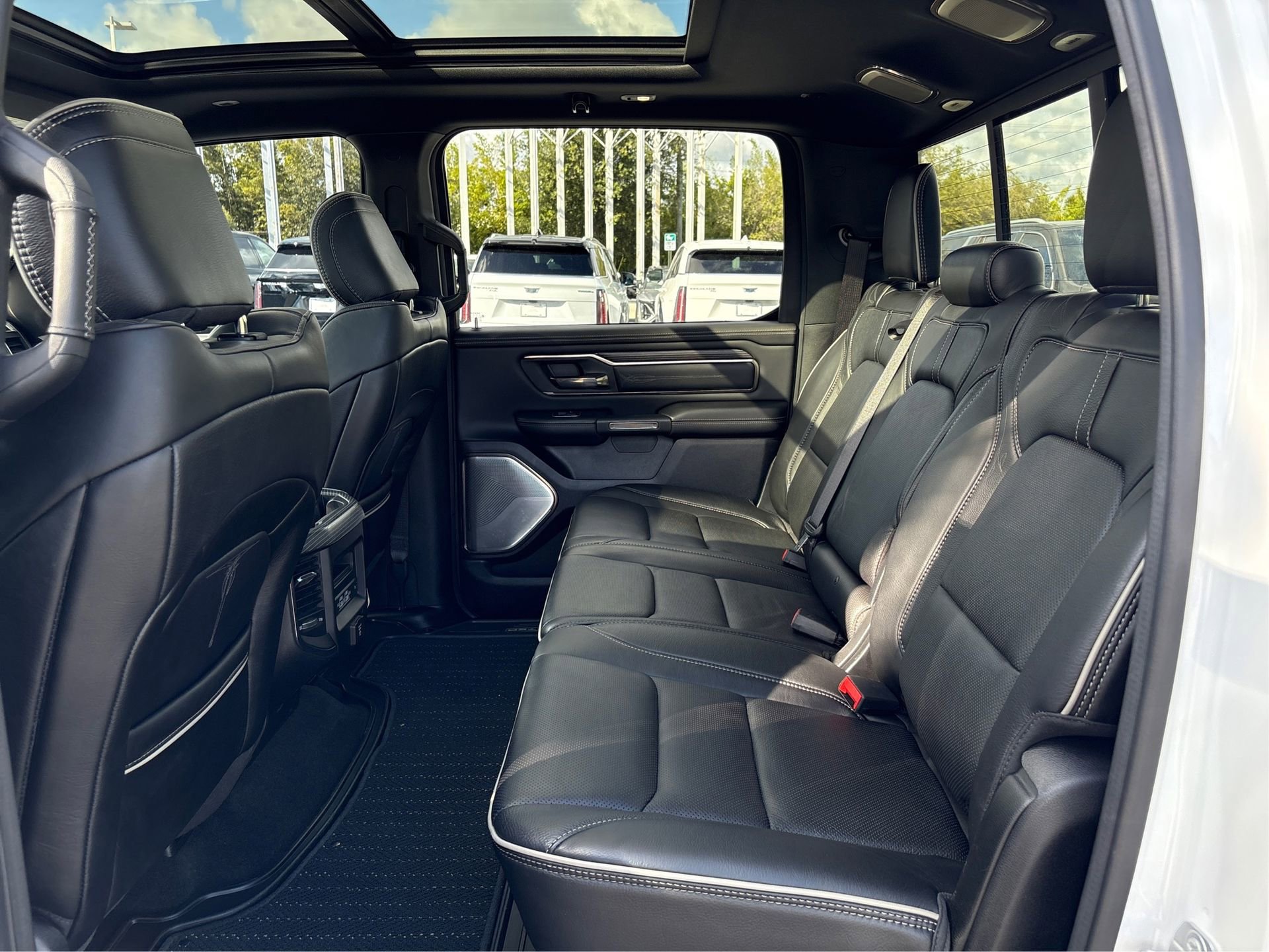 Used 2021 RAM 1500 Limited w/ Night Edition image 10