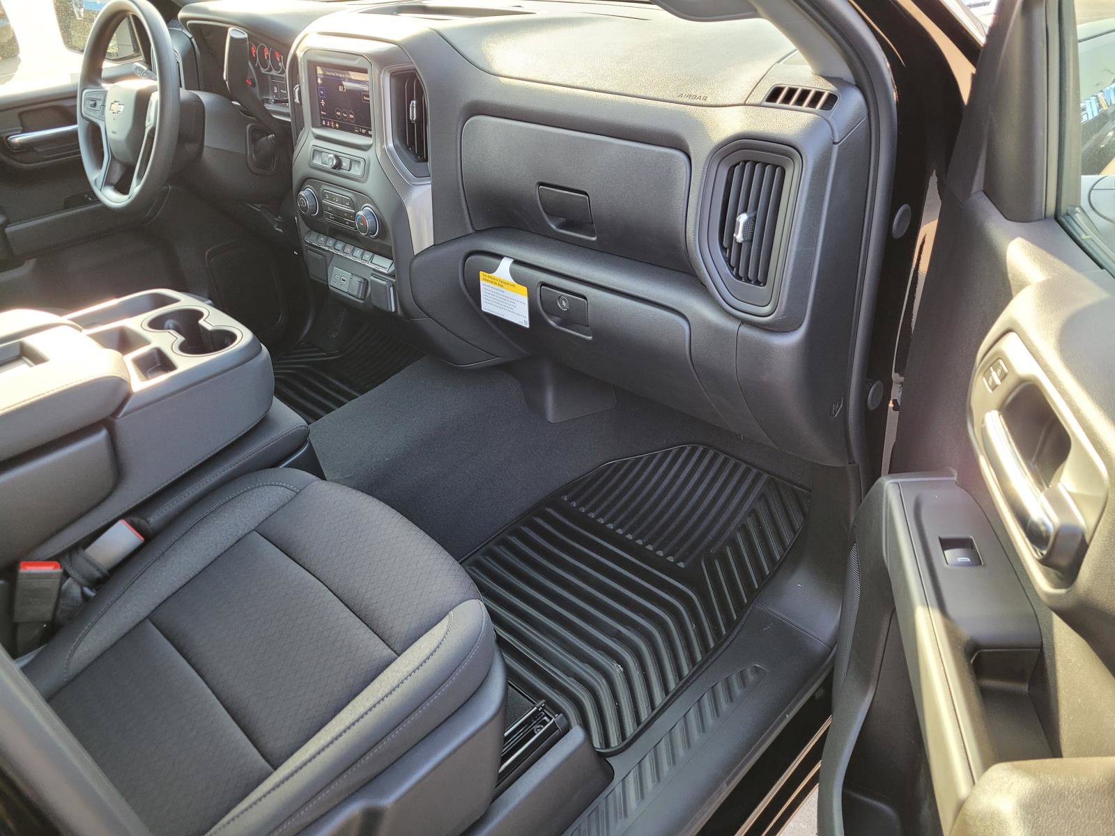 New 2026 Chevrolet Silverado 1500 Custom RWD image 6