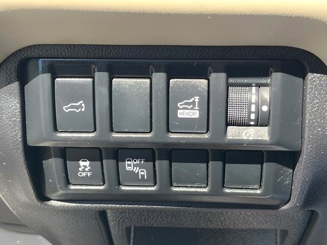 Used 2019 Subaru Ascent Limited w/ Popular Package #3 image 25