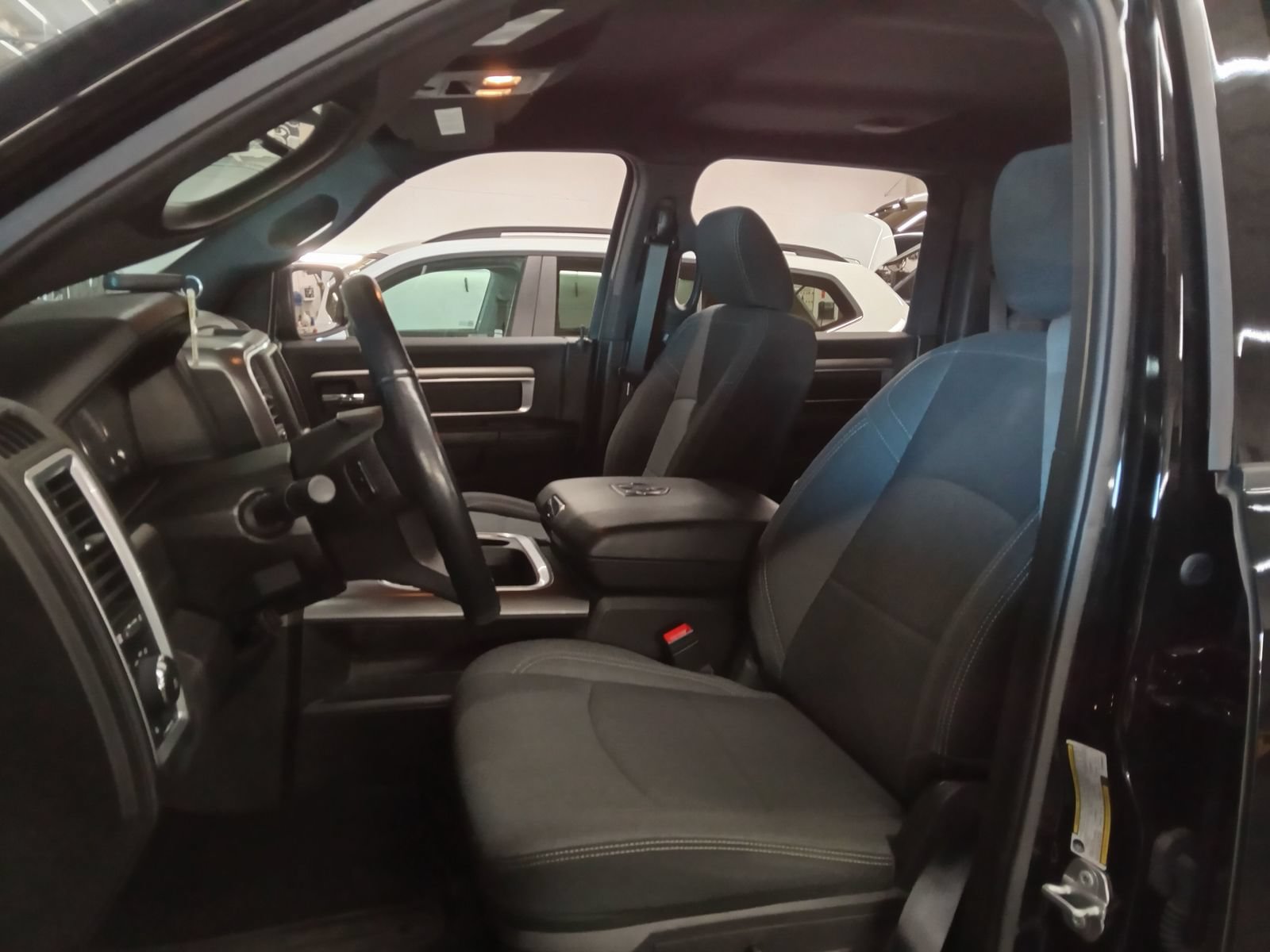 Used 2022 RAM 1500 Warlock AWD/4WD image 10