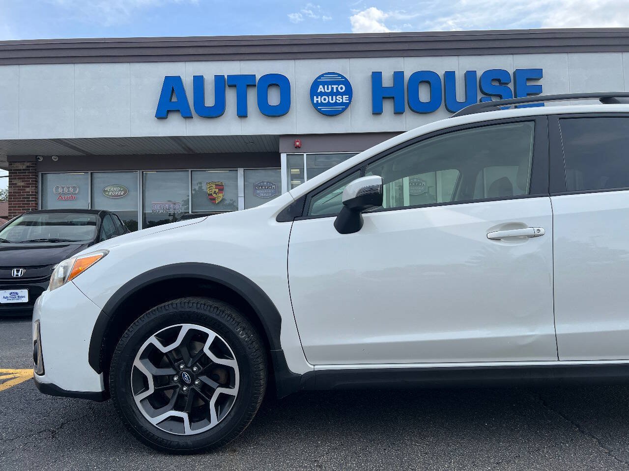 Used 2017 Subaru Crosstrek 2.0i Limited w/ Popular Package #2 AWD/4WD image 37