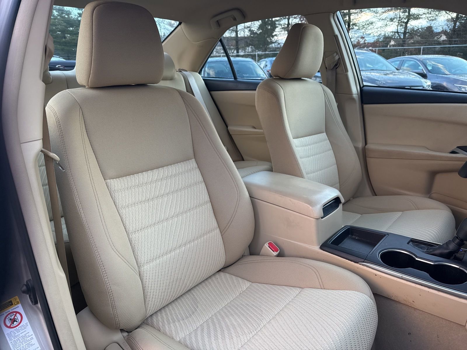 Used 2016 Toyota Camry LE image 15