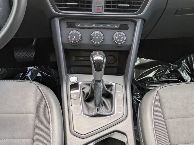 Used 2022 Volkswagen Taos SE FWD image 20
