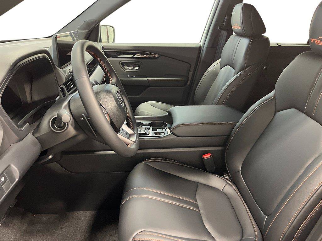 New 2026 Honda Pilot TrailSport image 11