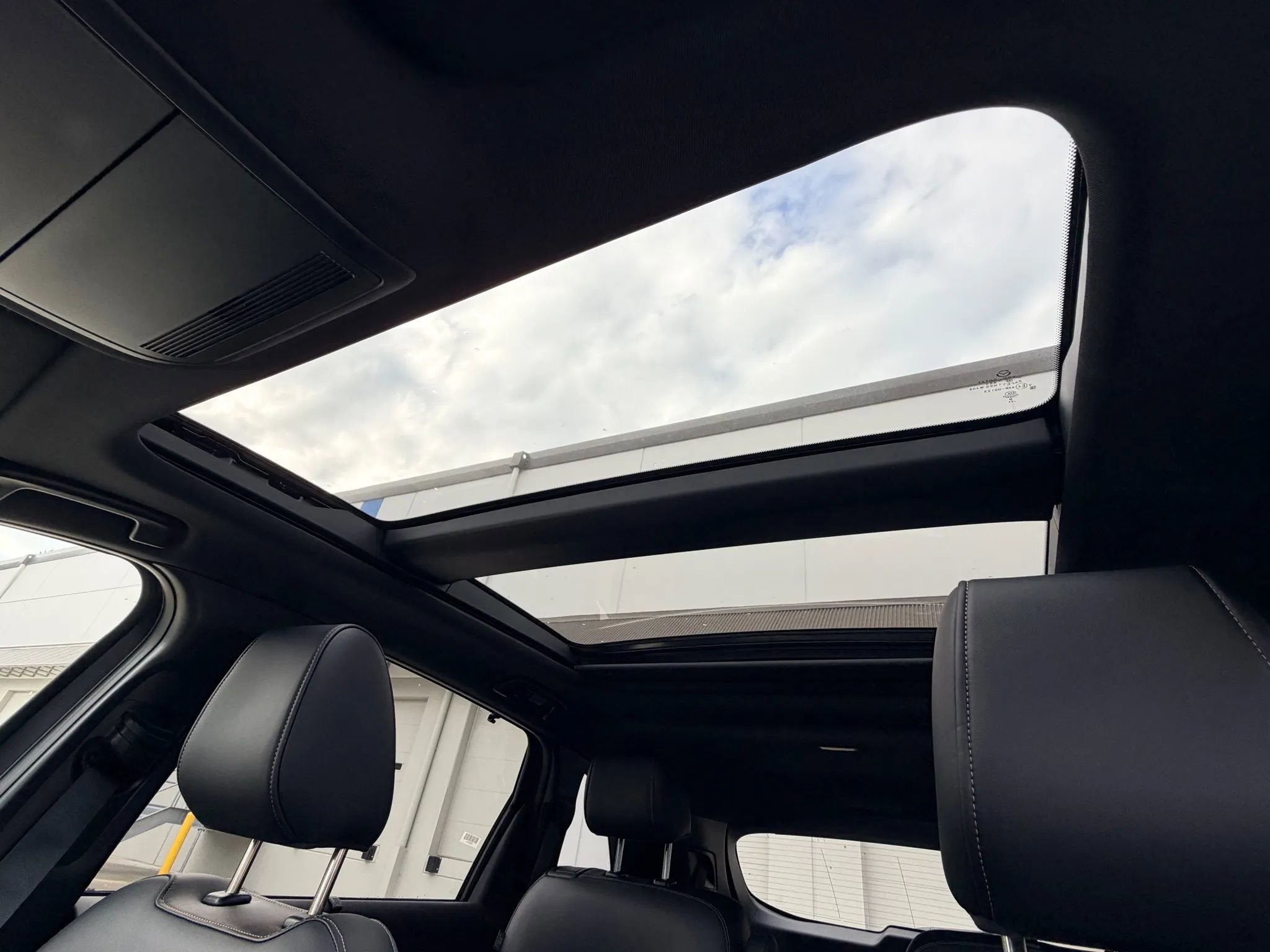 Used 2025 MAZDA CX-90 3.3 Turbo w/ Premium Plus Pkg image 36