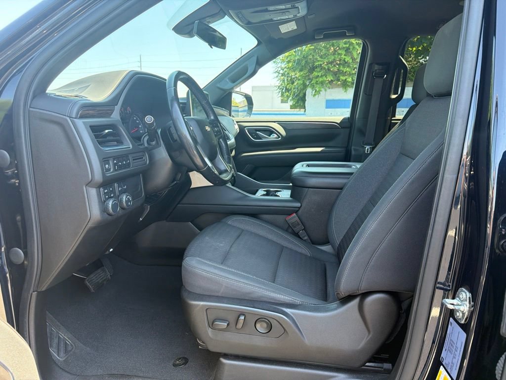 Used 2021 Chevrolet Suburban LS w/ Driver Alert Package AWD/4WD image 16