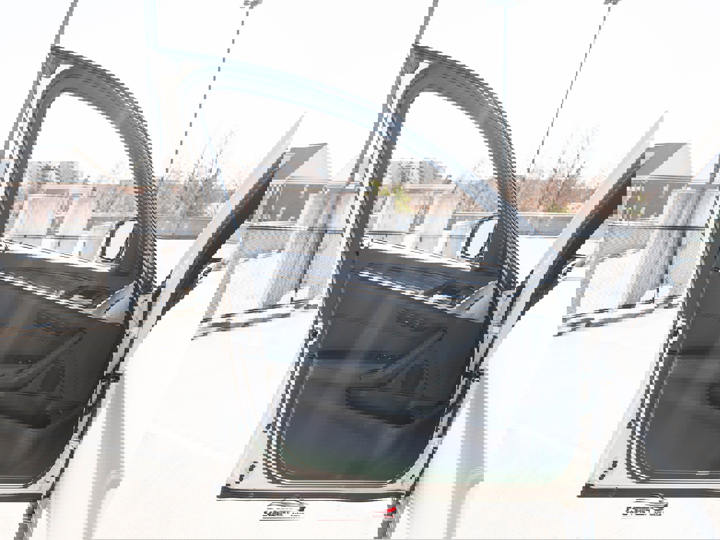 Used 2018 BMW 530i xDrive w/ Premium Package image 42