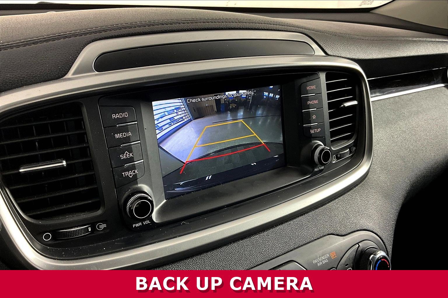 Used 2020 Kia Sorento LX AWD/4WD image 13