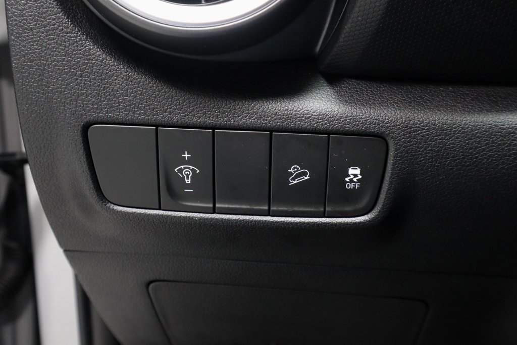 Certified 2023 Hyundai Kona Limited image 30
