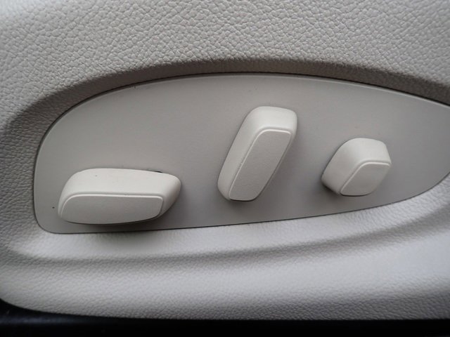 Used 2015 Buick LaCrosse Leather w/ Experience Buick Package image 23