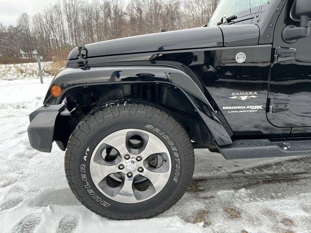 Used 2018 Jeep Wrangler Unlimited Sahara image 32