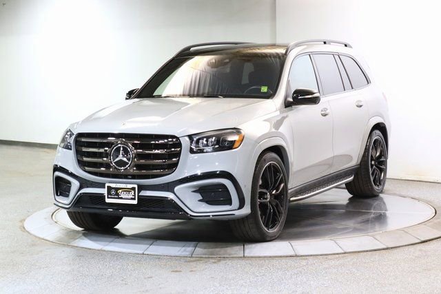 Used 2024 Mercedes-Benz GLS 580 4MATIC image 16