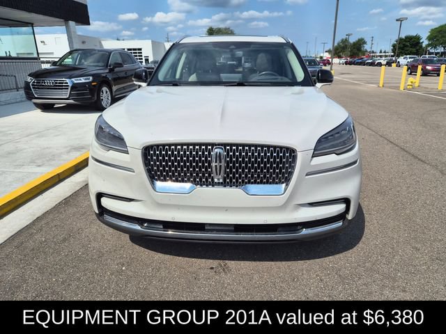 Used 2022 Lincoln Aviator Reserve w/ Equipment Group 201A AWD/4WD image 3