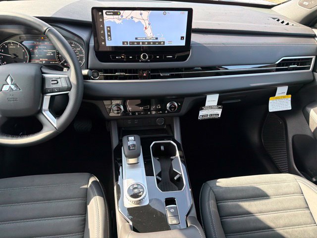 New 2026 Mitsubishi Outlander LE FWD image 20