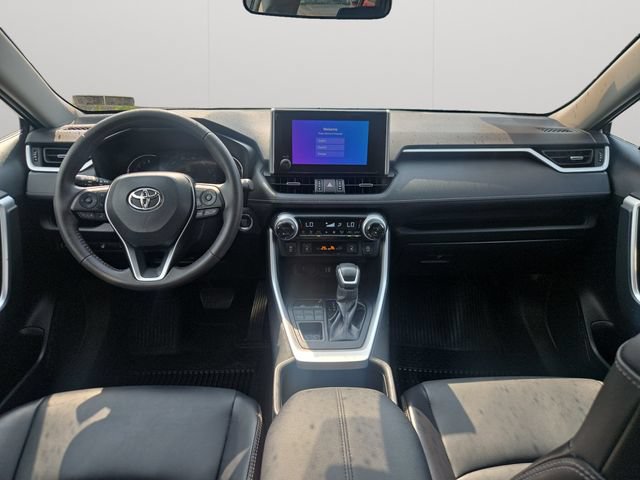 Used 2023 Toyota RAV4 XLE Premium AWD/4WD image 10