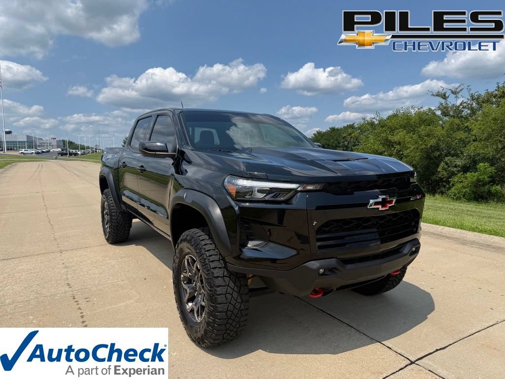 Used 2024 Chevrolet Colorado ZR2
