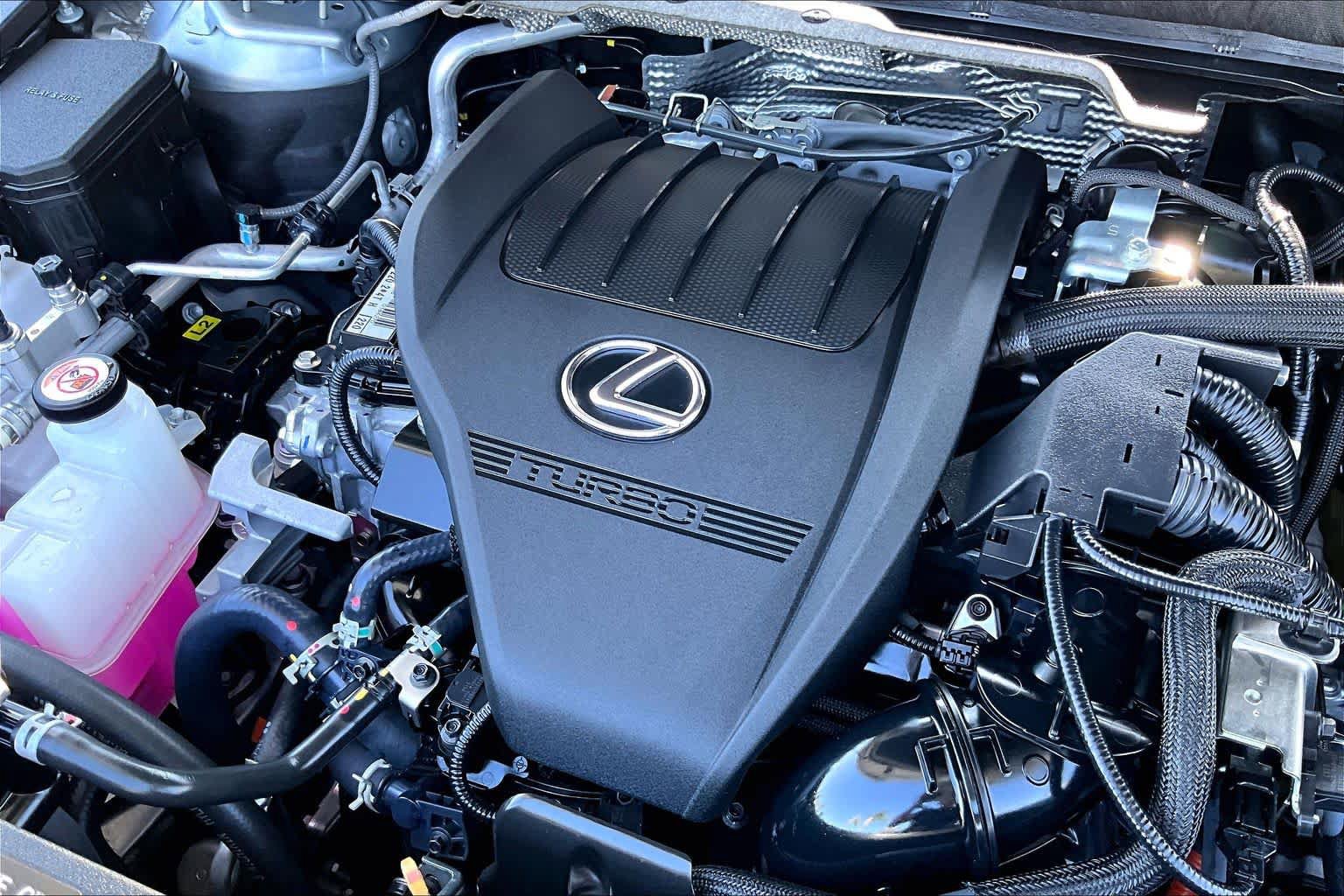 Used 2024 Lexus RX 500h F Sport w/ Convenience Package AWD/4WD image 31