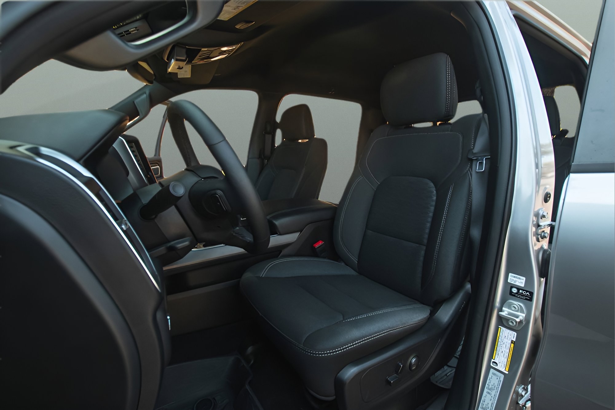 Used 2025 RAM 1500 Big Horn AWD/4WD image 18