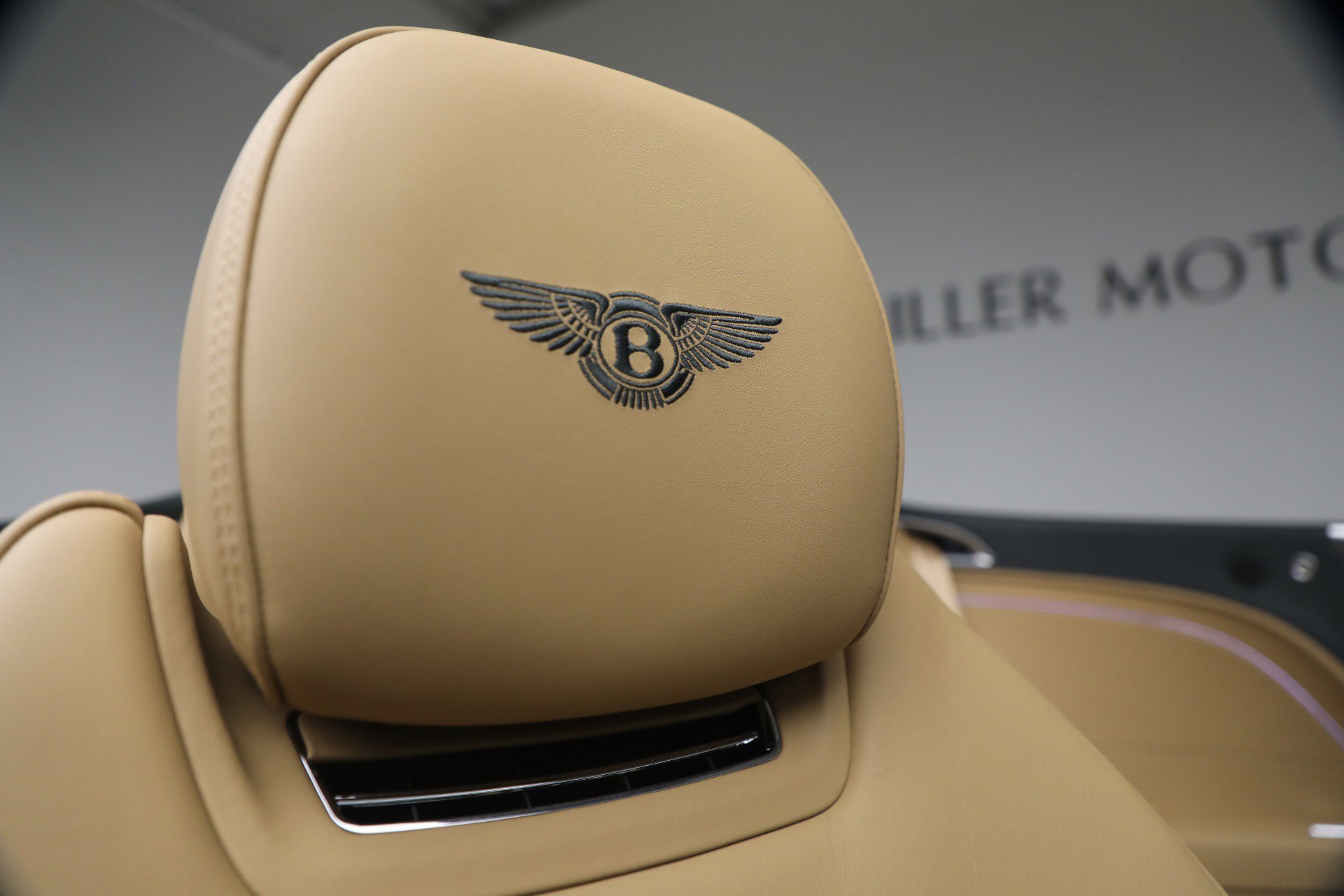 New 2026 Bentley Continental GTC AWD/4WD image 30