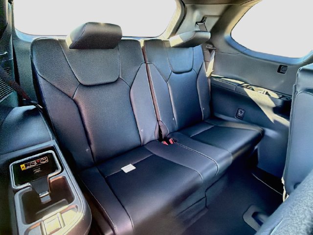 New 2026 Lexus TX 500h AWD w/ Technology Package image 22