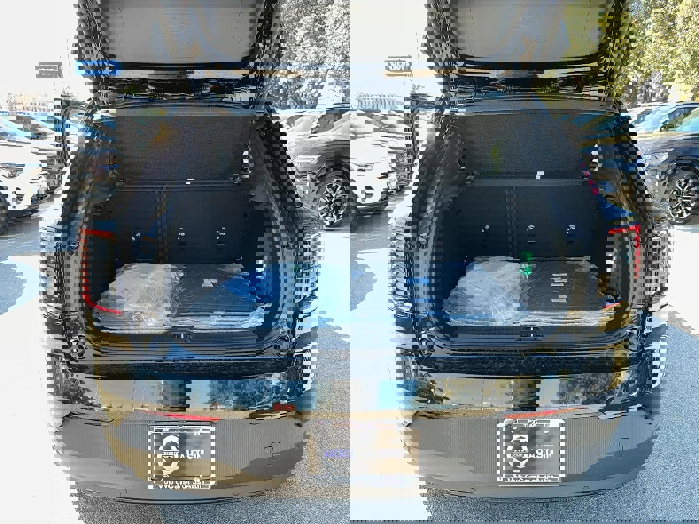 New 2026 Volvo EX30 Plus w/ Protection Package Premier image 23