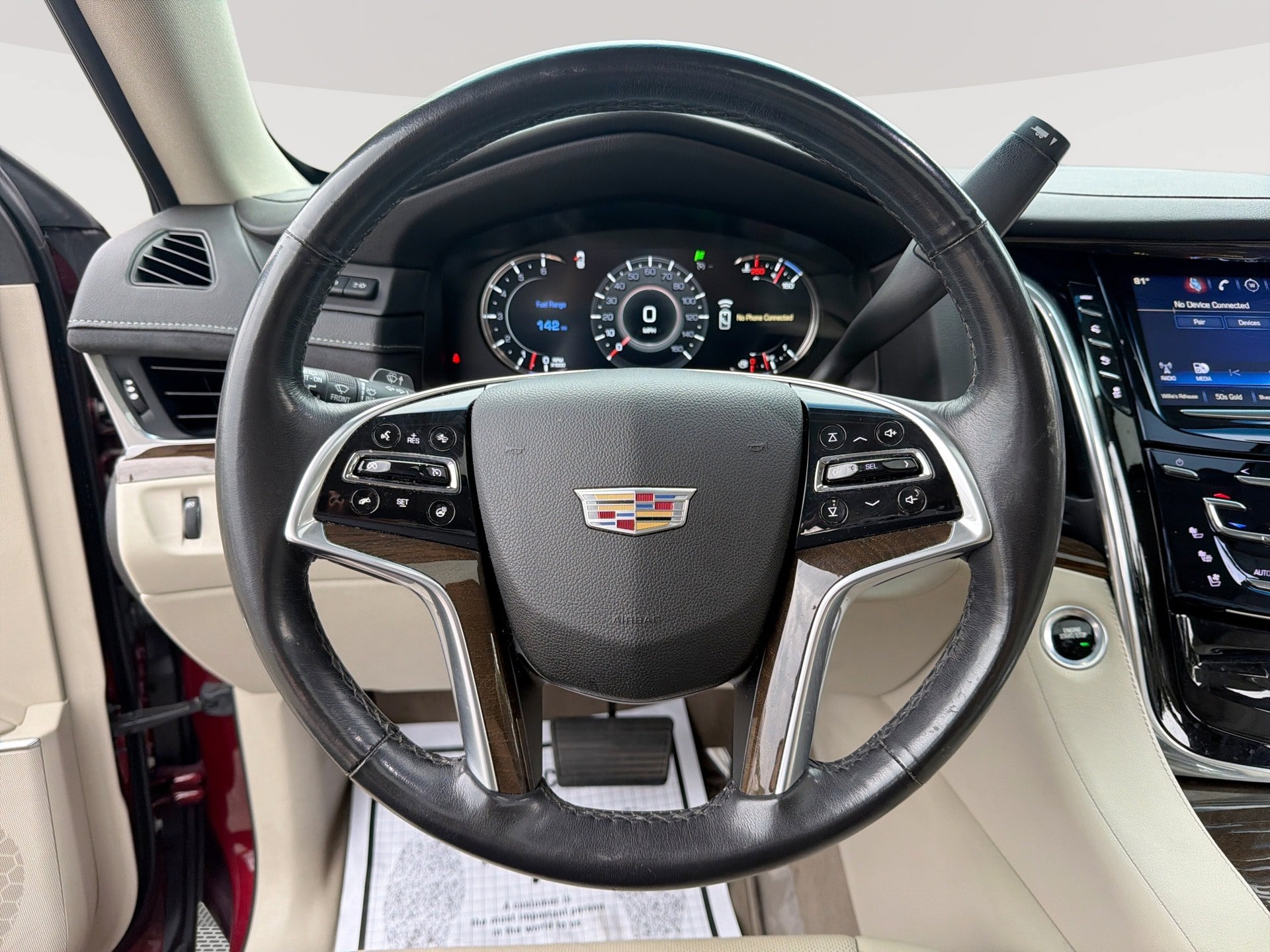 Used 2018 Cadillac Escalade Luxury RWD image 11