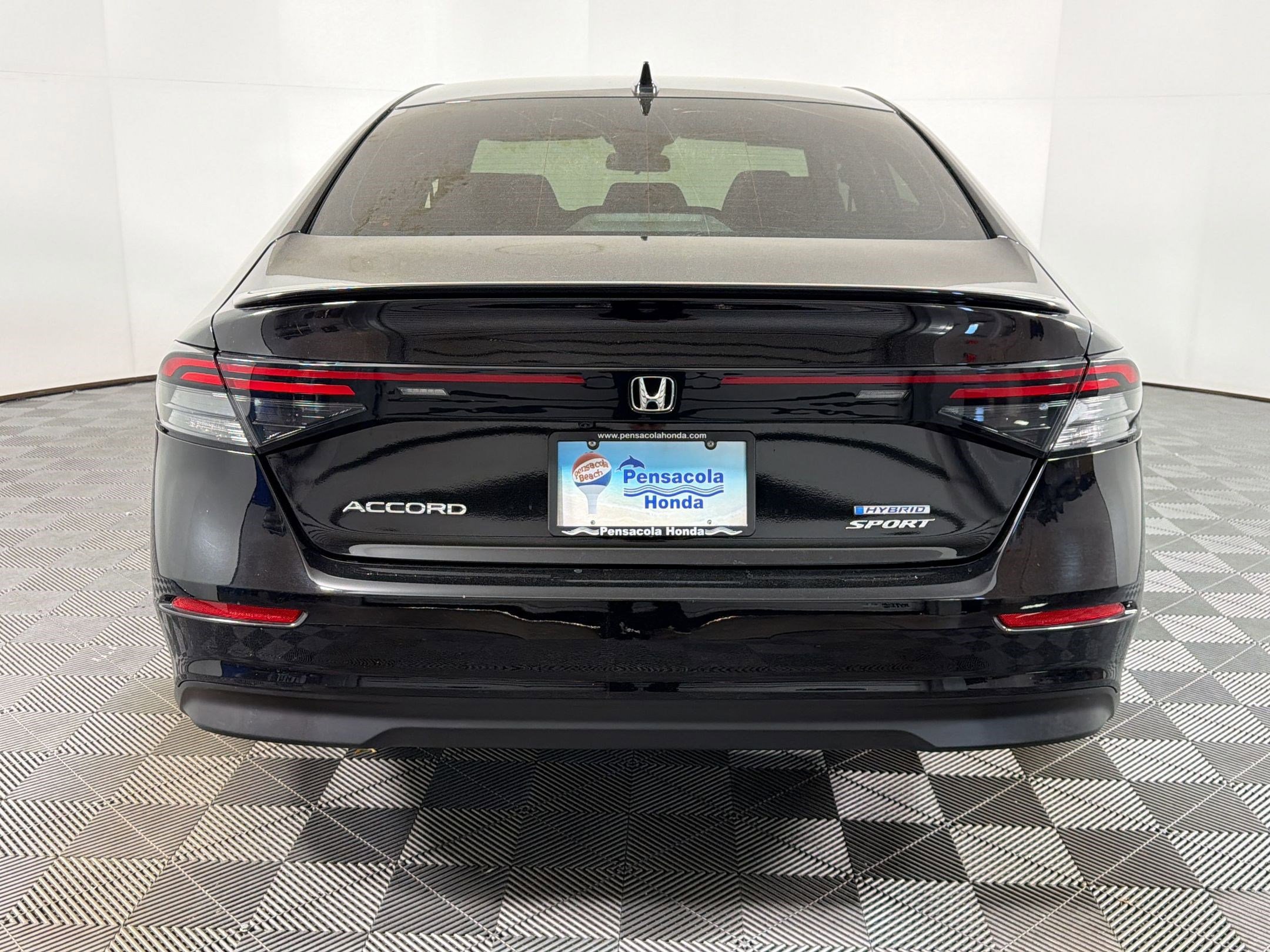 Used 2024 Honda Accord Sport image 9
