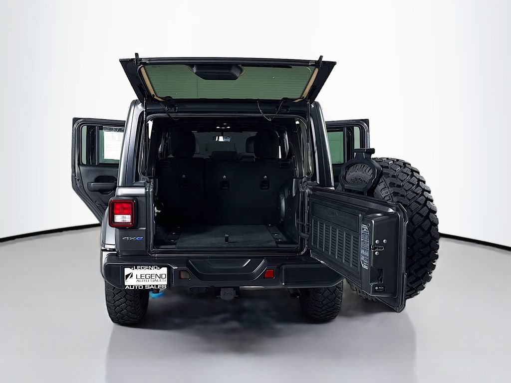 Used 2023 Jeep Wrangler Unlimited w/ Cold Weather Group AWD/4WD image 26