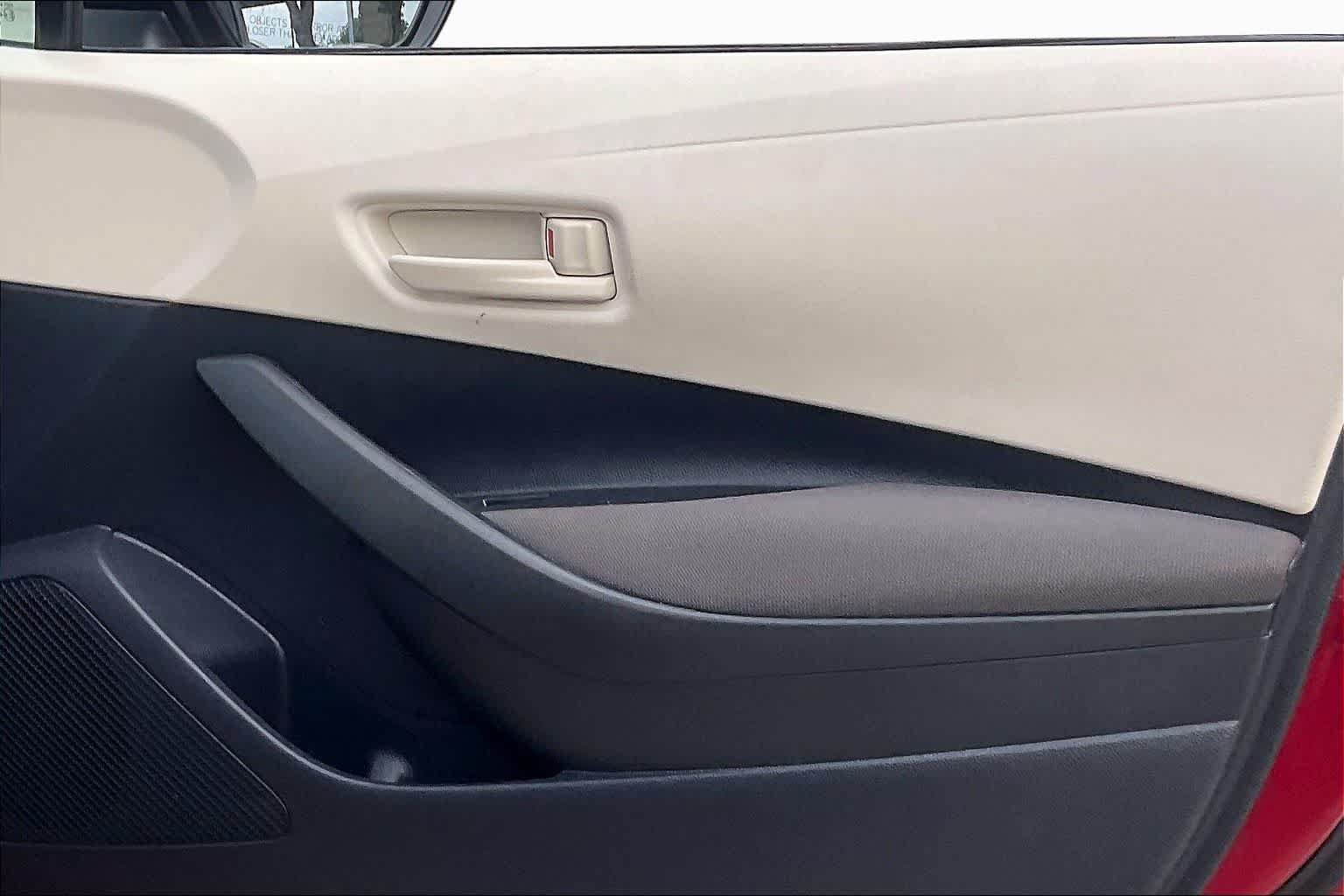 Used 2026 Toyota Corolla LE FWD image 21