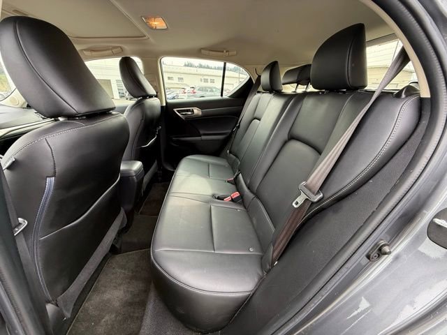 Used 2016 Lexus CT 200h w/ Navigation Package image 13