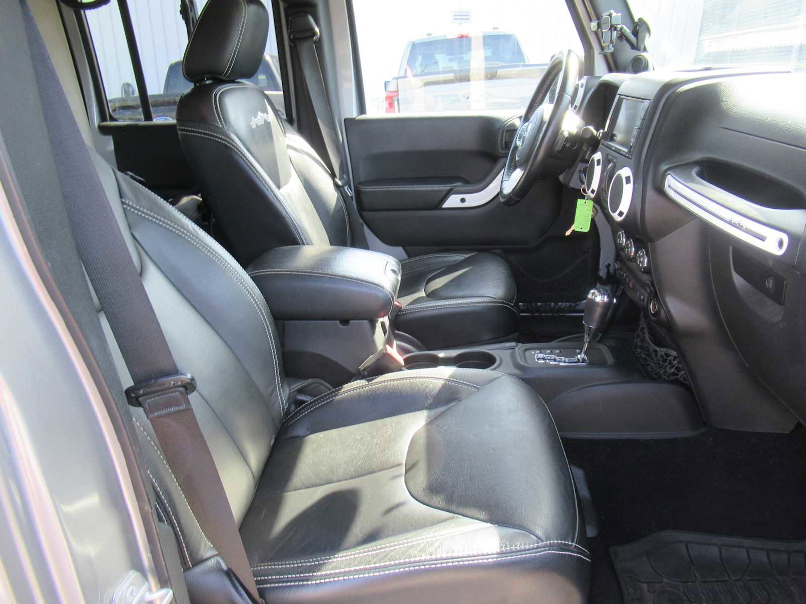 Used 2014 Jeep Wrangler Polar Edition image 14