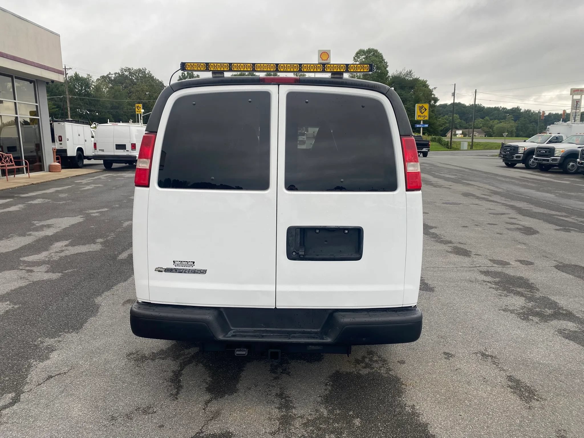 Used 2018 Chevrolet Express 3500 LS RWD image 6