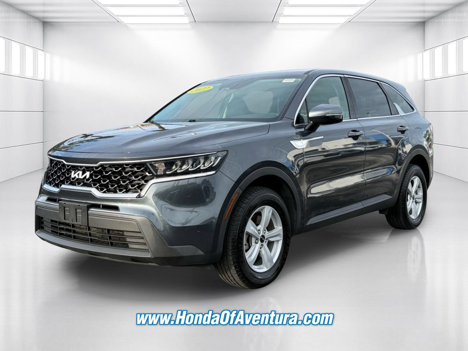 Used 2022 Kia Sorento LX AWD/4WD image 3