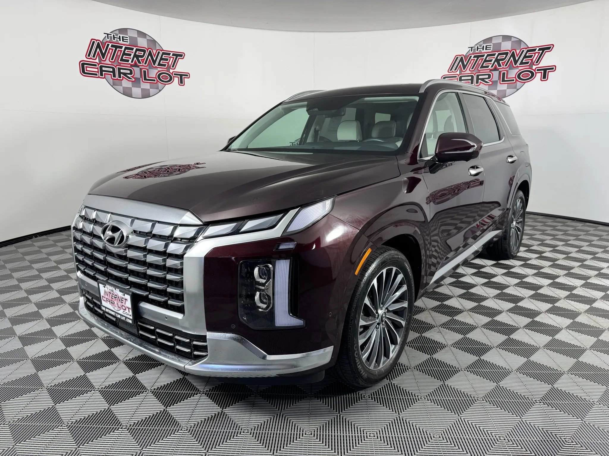Used 2023 Hyundai Palisade Calligraphy w/ Cargo Package image 3