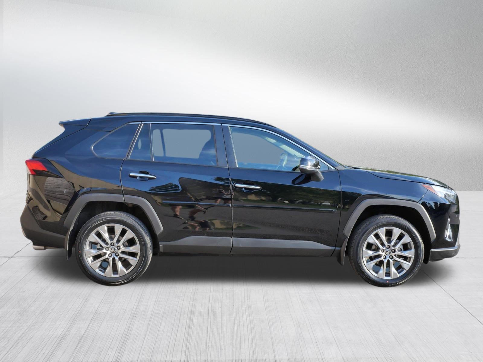 Certified 2023 Toyota RAV4 Limited w/ Limited Grade Weather Package AWD/4WD image 9