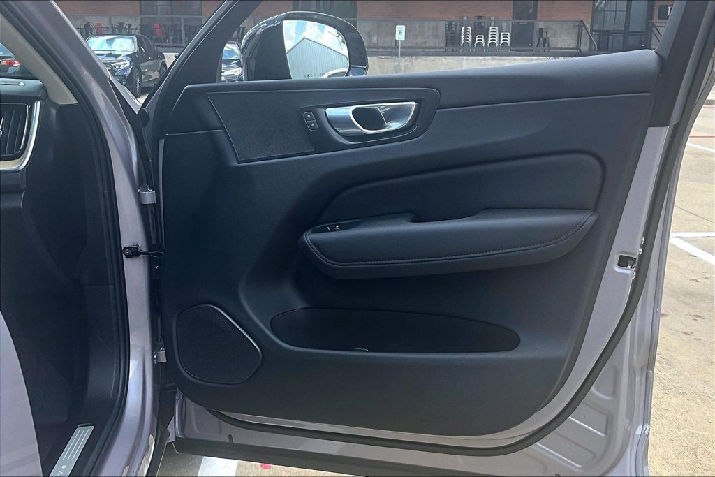 Certified 2026 Volvo XC60 B5 Plus AWD/4WD image 25