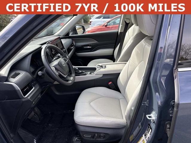 Used 2024 Toyota Grand Highlander XLE image 14