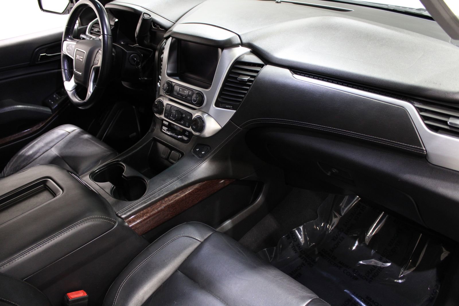 Used 2019 GMC Yukon SLT image 38