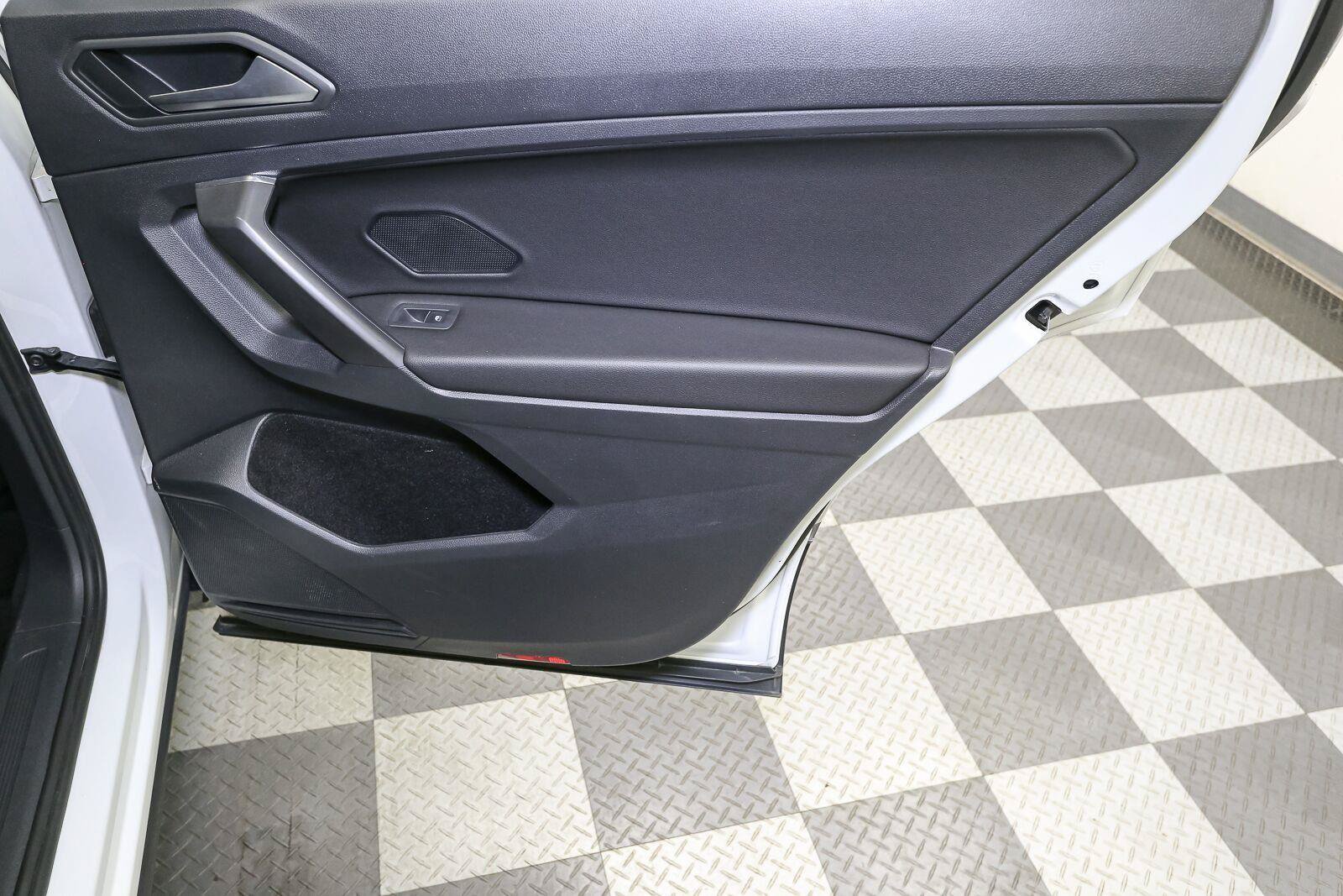 Certified 2021 Volkswagen Tiguan SE AWD/4WD image 24