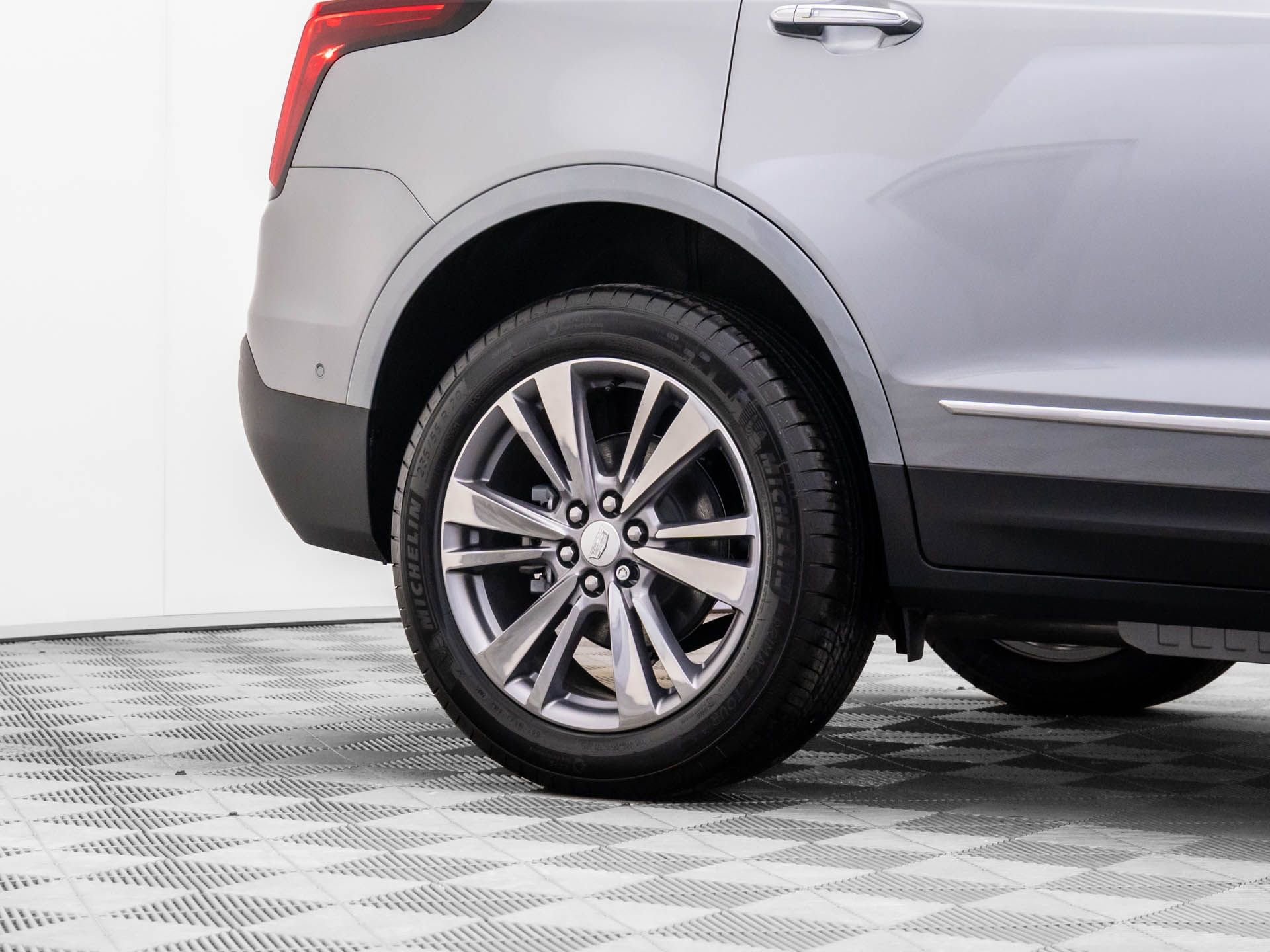 New 2026 Cadillac XT5 Premium Luxury w/ LPO, Floor Liner Package image 36
