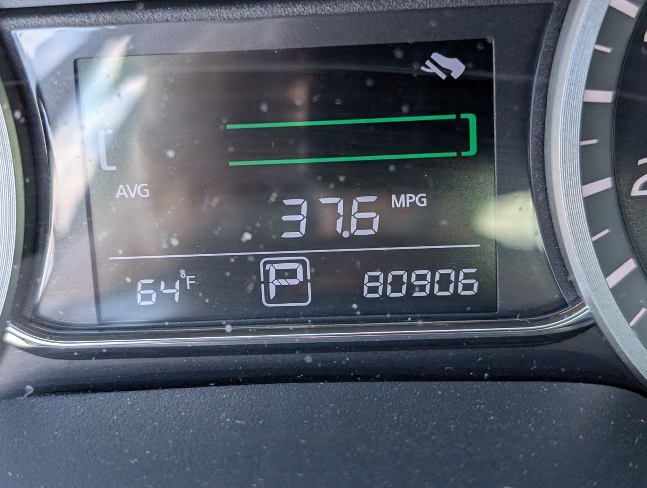 Used 2015 Nissan Sentra SR w/ SR Premium Package image 14