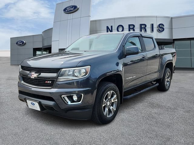 Used 2017 Chevrolet Colorado Z71 AWD/4WD image 2