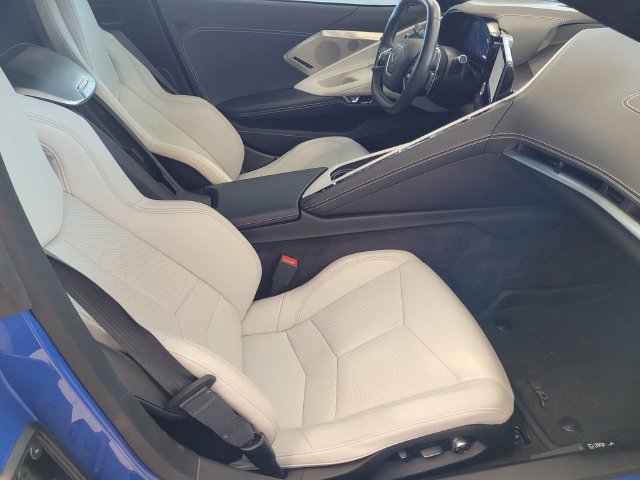 Used 2023 Chevrolet Corvette Stingray Preferred Cpe w/ Z51 Performance Package RWD image 11