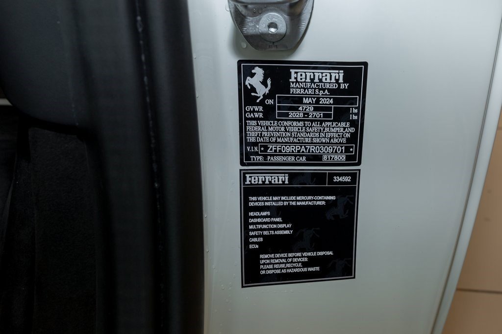 Used 2024 Ferrari Roma Spider image 12