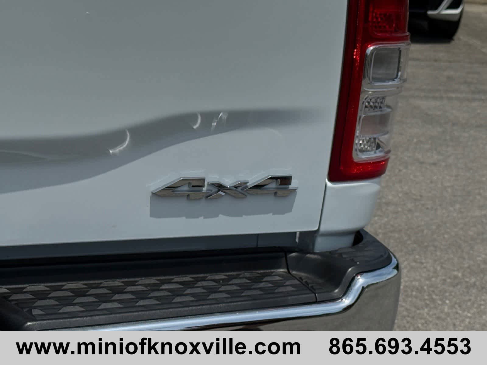 Used 2023 RAM 2500 Big Horn w/ Cold Weather Group AWD/4WD image 14