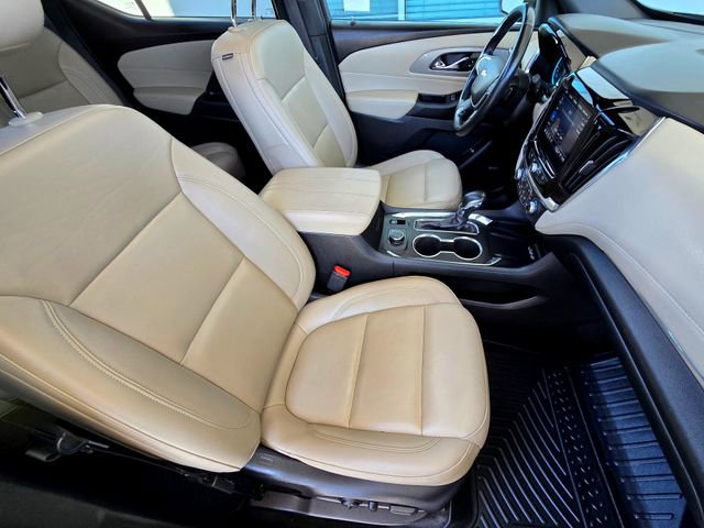 Used 2023 Chevrolet Traverse LT w/ LT Premium Package image 28