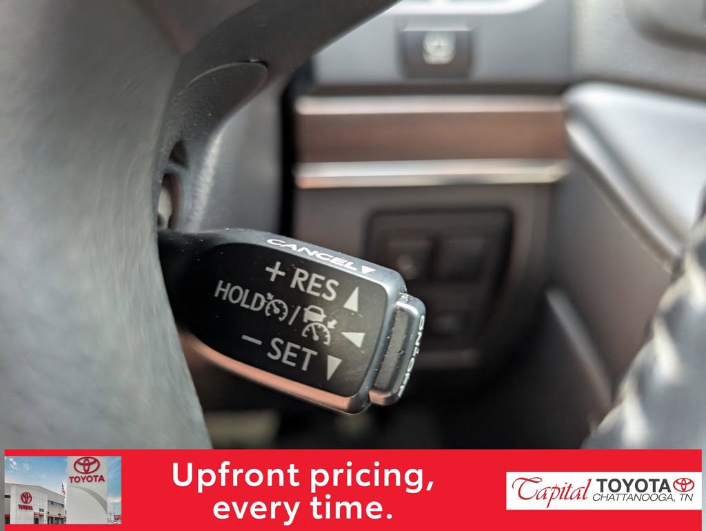 Used 2018 Toyota Land Cruiser AWD/4WD image 17