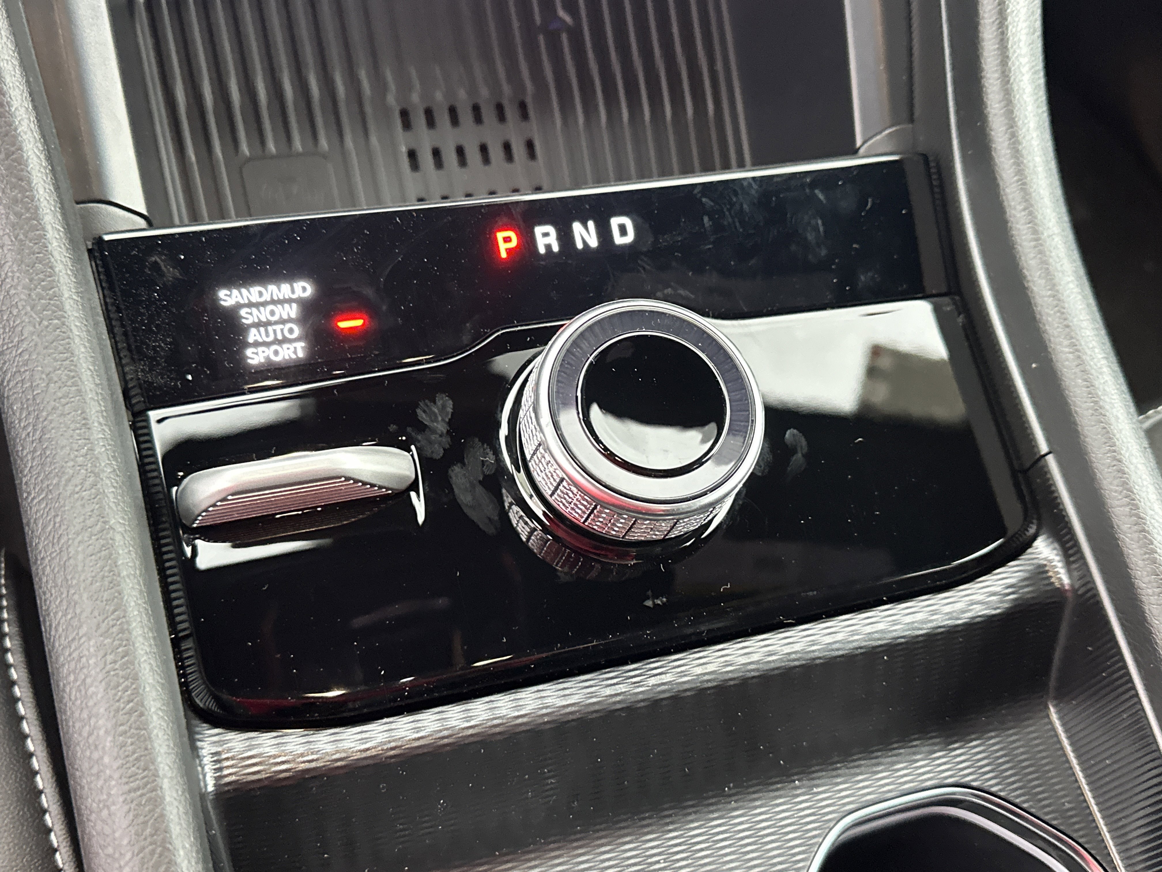 New 2026 Jeep Grand Cherokee Altitude image 4