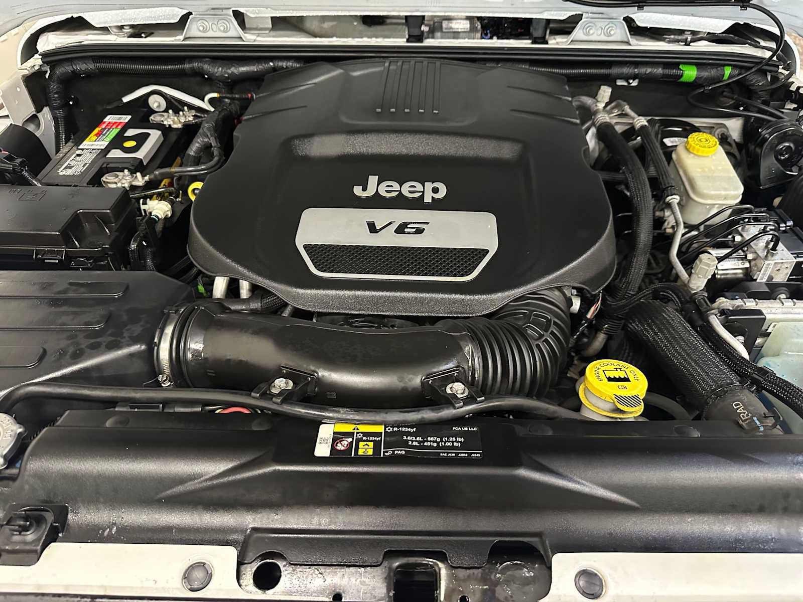 Used 2017 Jeep Wrangler Unlimited Sahara image 9