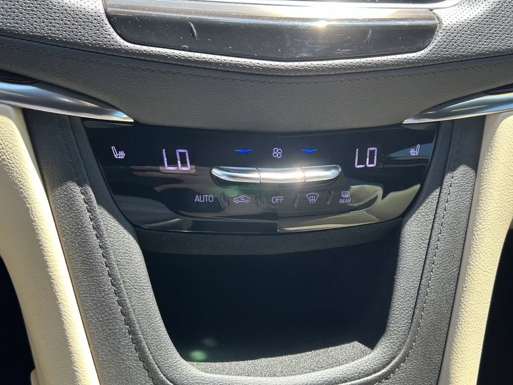 Used 2019 Cadillac XT5 Luxury FWD image 29